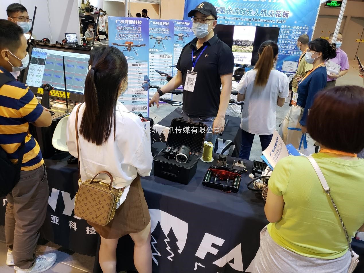 特種作戰(zhàn)飛榴無(wú)人機(jī)及防彈車等亮相DefenPol China2022廣州防務(wù)與警備外貿(mào)展